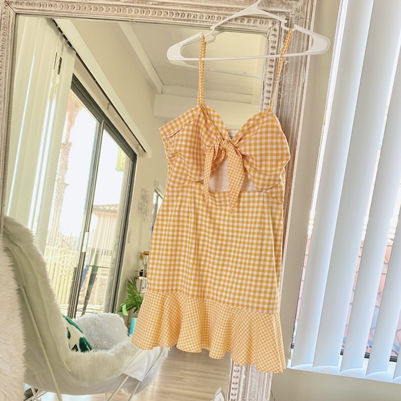 Lovers + Friends Dresses & Skirts - NWOT Lovers + Friends Lemon Lime Dress